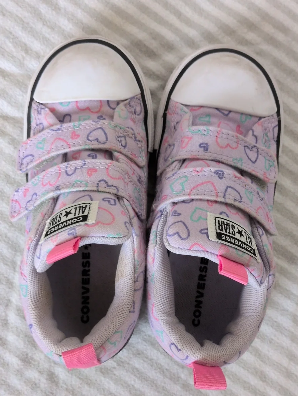 Converse Kids Pastel Heart Print Velcro Sneakers - Pink Accents